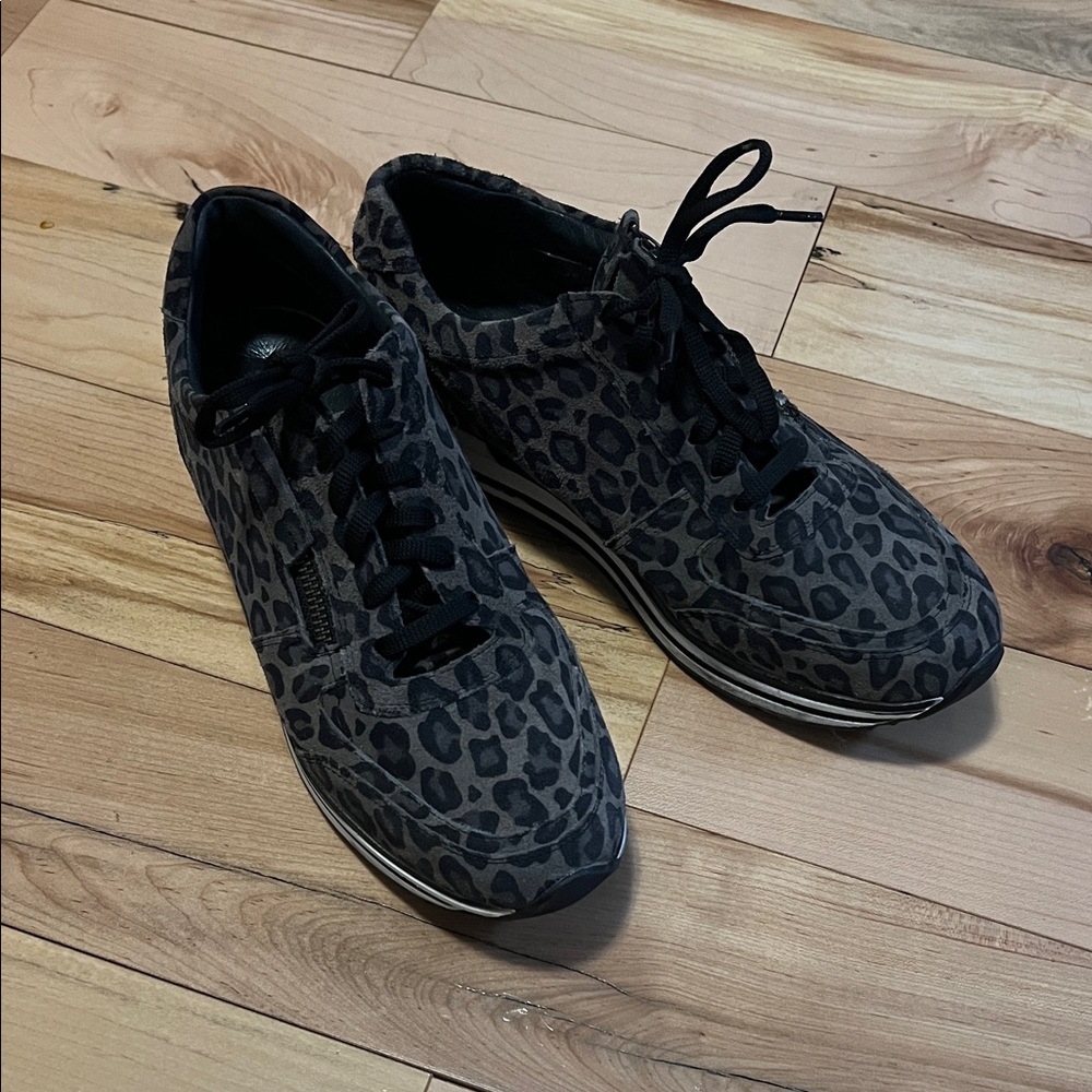 Manfield Suede Leopard Print Sneakers